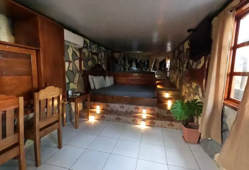 Hotelli Gratum Beach Resort