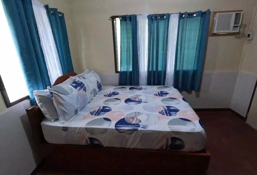 Hotelli Gratum Beach Resort