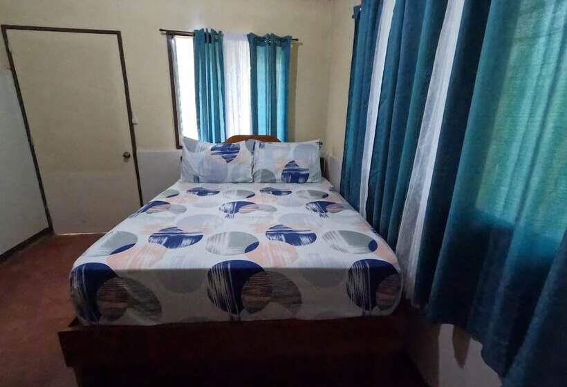 فندق Gratum Beach Resort