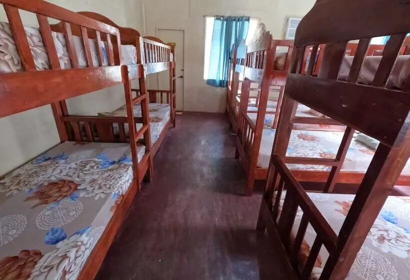 Hotelli Gratum Beach Resort