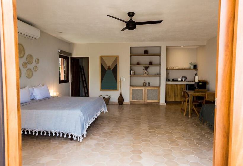 ホテル La Joya Sayulita