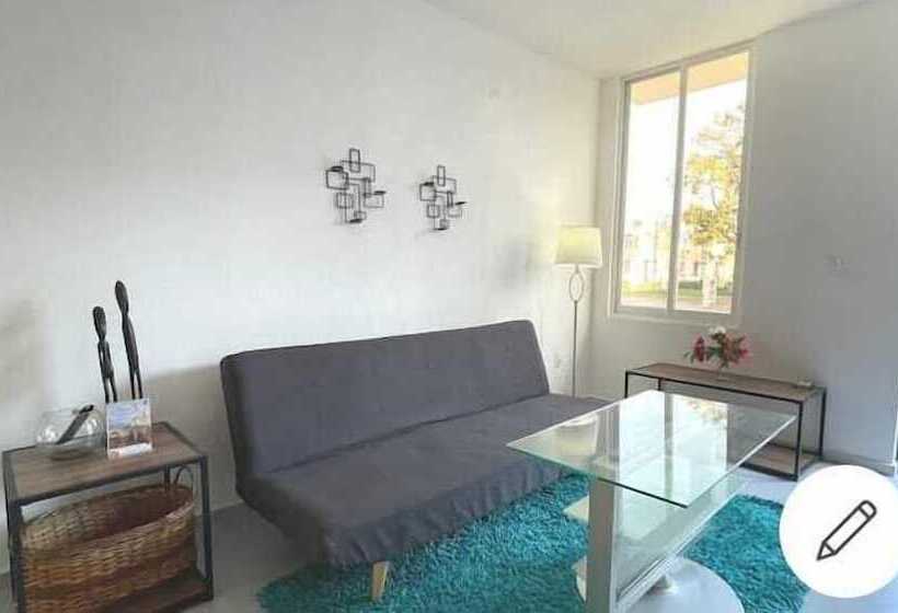 Hotel Real Monarca Stay