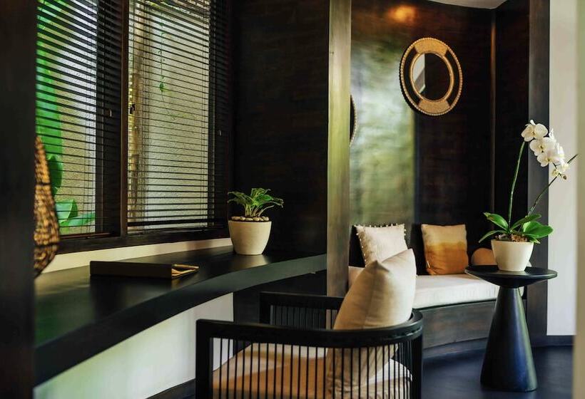 Отель Uma Kalai