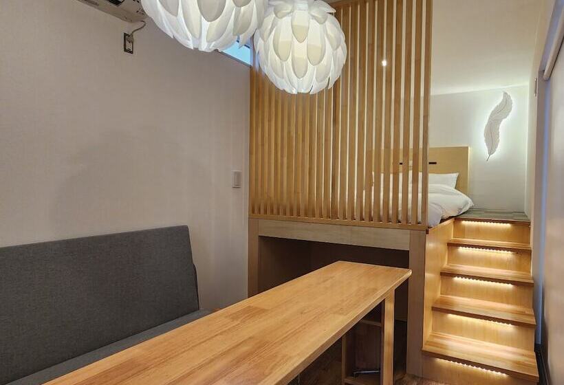 酒店 Zumi Terrace Uchinaamiya Resort