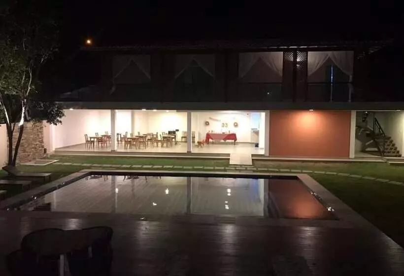 ペンション Foca Guest House