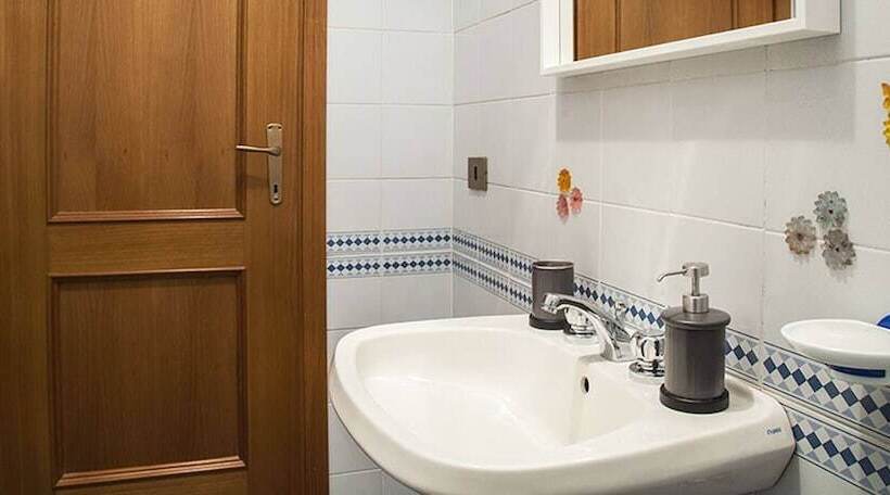بنسيون Kamchu Apartments Room With Bathroom Ensuite Anagnina Tor Vergata