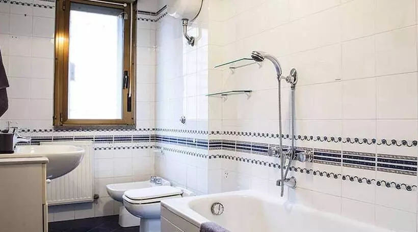 Majatalo Kamchu Apartments Room With Bathroom Ensuite Anagnina Tor Vergata