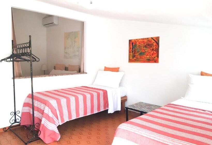 Пансион The Terrace