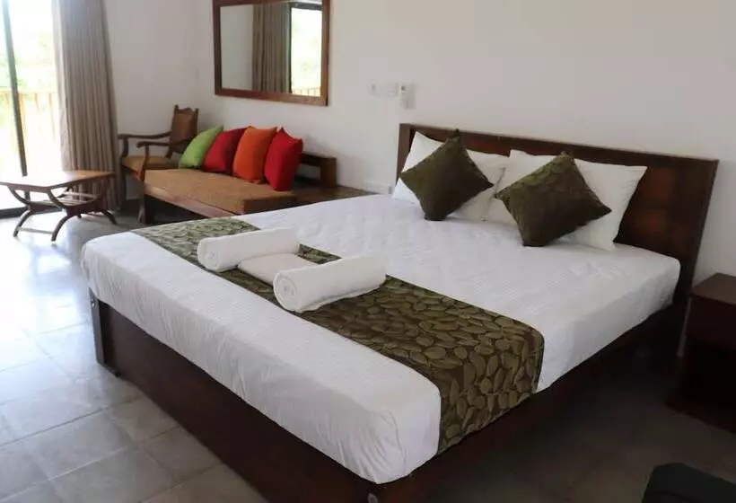 Lomakeskus Kay Jay Wild Wilpattu