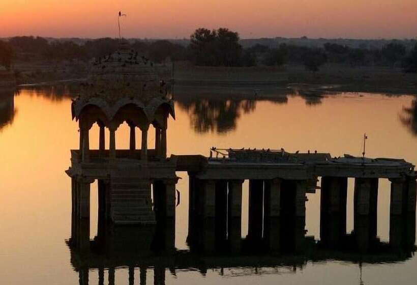 Royal Adventure Camp Sam