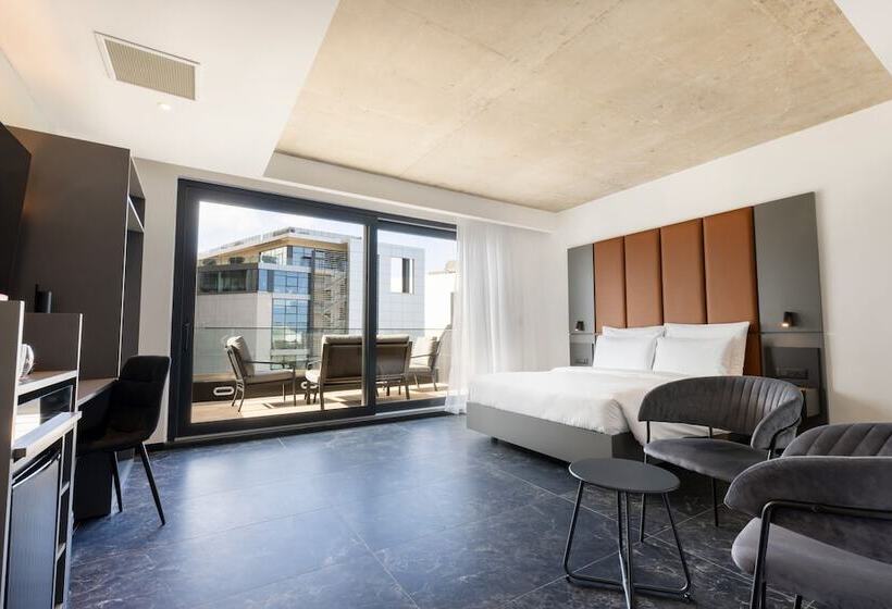 The Londoner Hotel St. Julian S