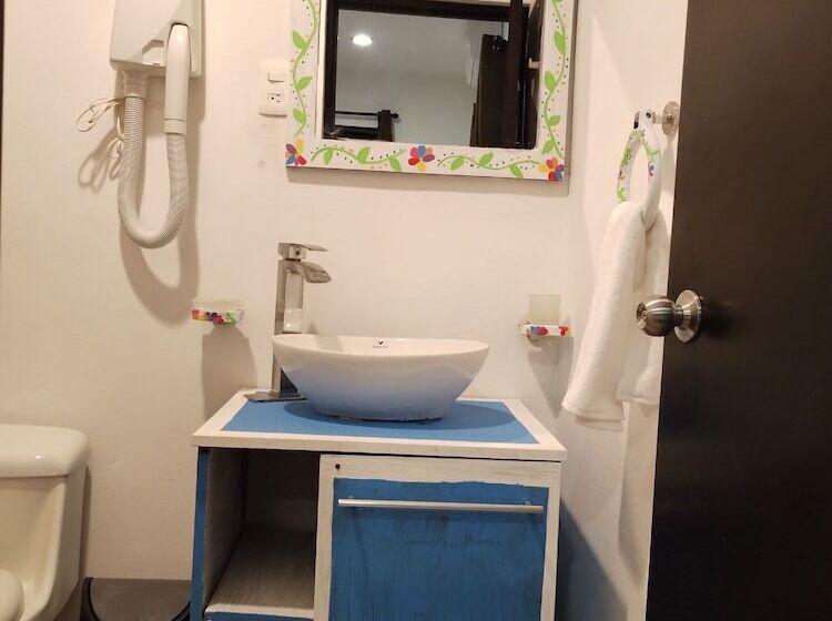 Tuubul Kiin Bed & Breakfast