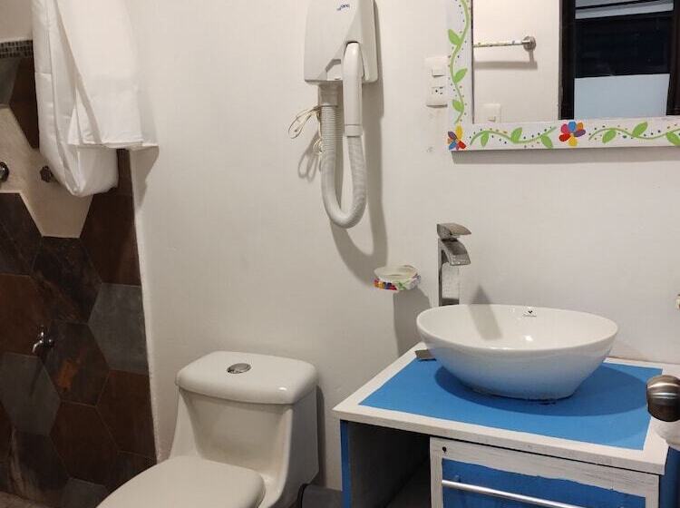 Tuubul Kiin Bed & Breakfast