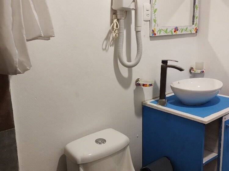 Tuubul Kiin Bed & Breakfast