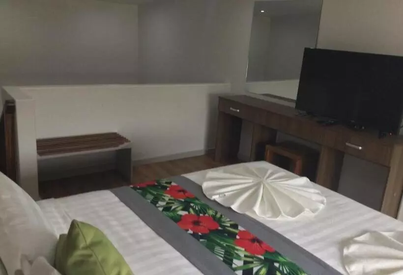 Vualiku Hotel & Apartments