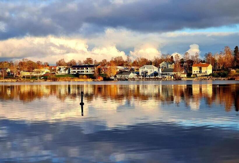 הוסטל Sininen Hetki Bed& Breakfast Majoitus Meren äärellä