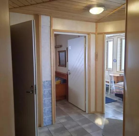 ユースホステル Sininen Hetki Bed& Breakfast Majoitus Meren äärellä