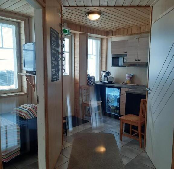 הוסטל Sininen Hetki Bed& Breakfast Majoitus Meren äärellä