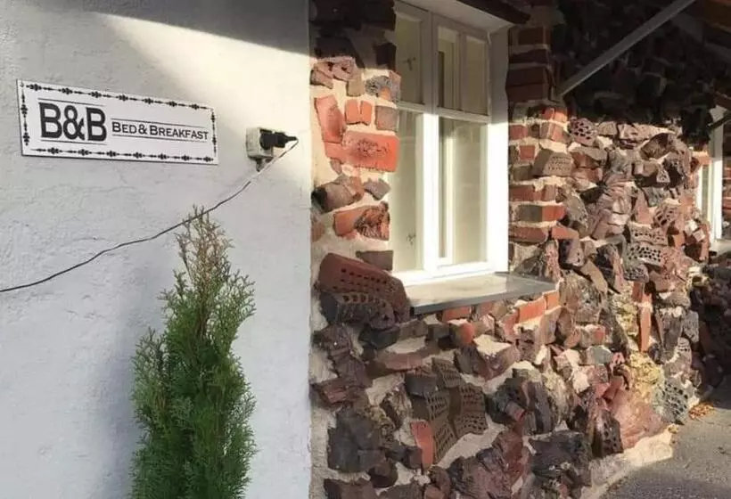 ユースホステル Sininen Hetki Bed& Breakfast Majoitus Meren äärellä