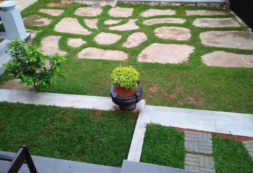 Aamiaismajoitus (B&B) Singithi Villa