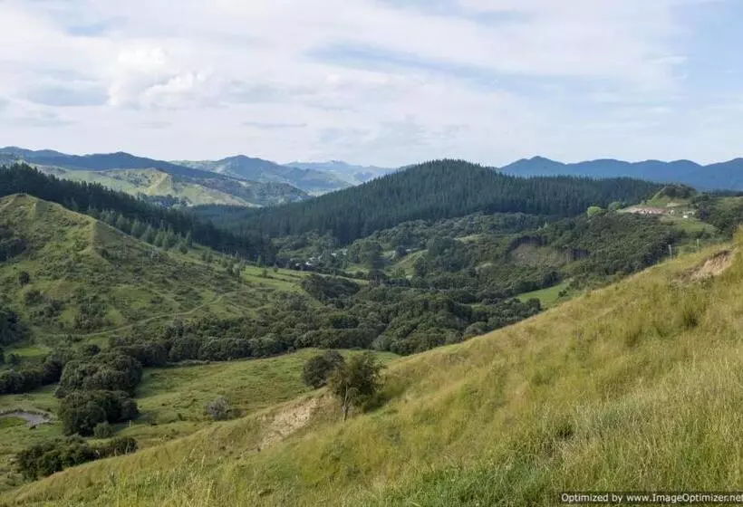 Aamiaismajoitus (B&B) Villa Shemshi