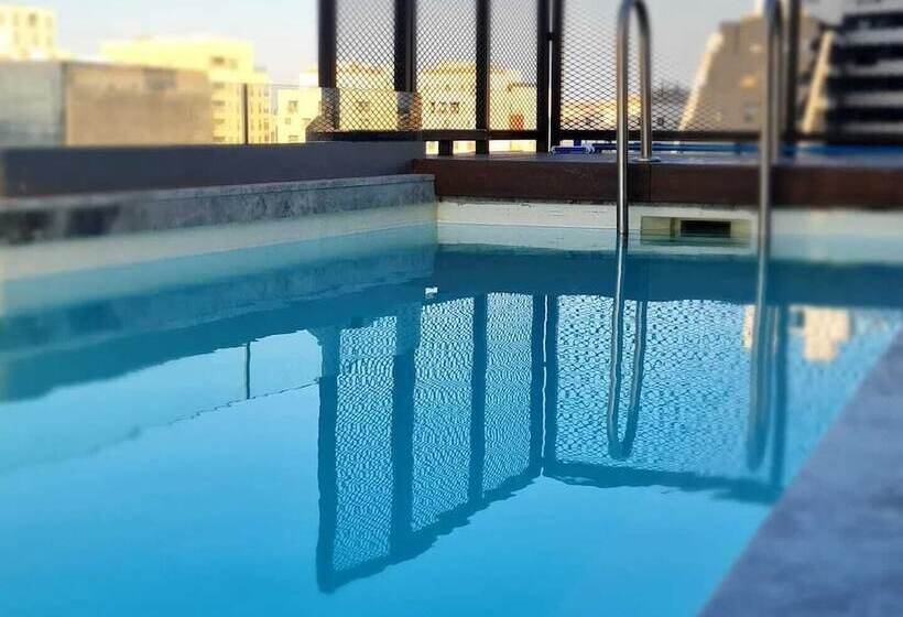 Eleven By Warren Collection