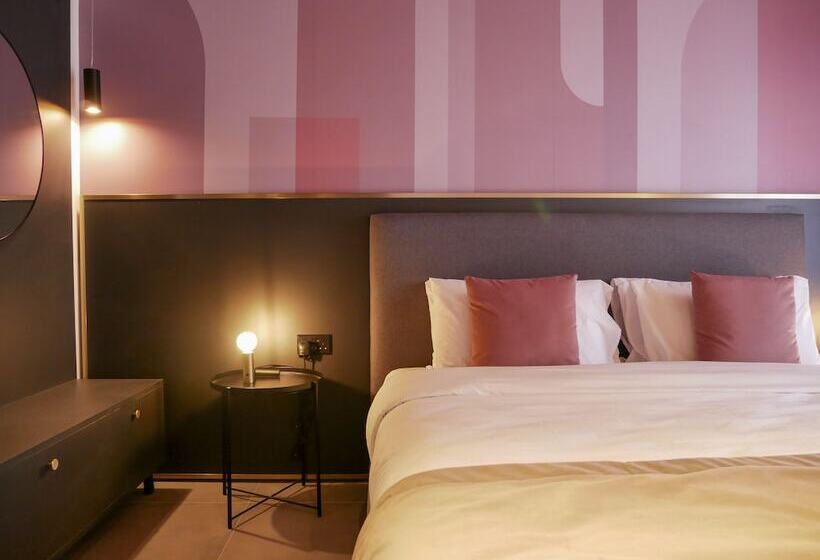 Eleven By Warren Collection