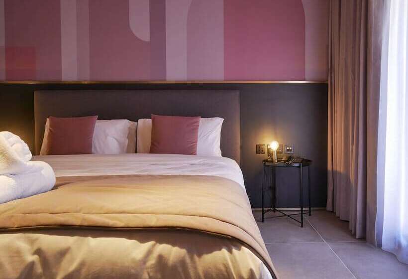 Eleven By Warren Collection