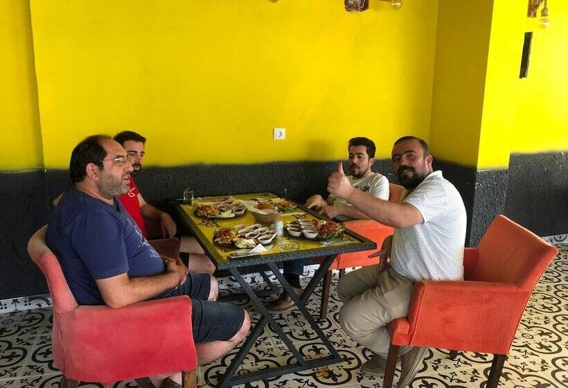 çeti̇n Rezi̇dans Otel