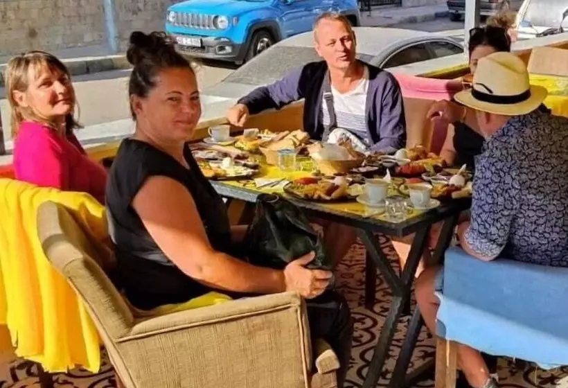 çeti̇n Rezi̇dans Otel