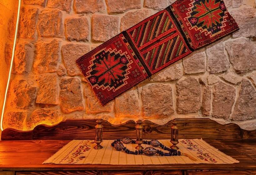 هتل Caveadocia Stone&cave House