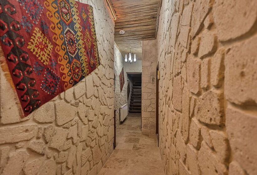 هتل Caveadocia Stone&cave House