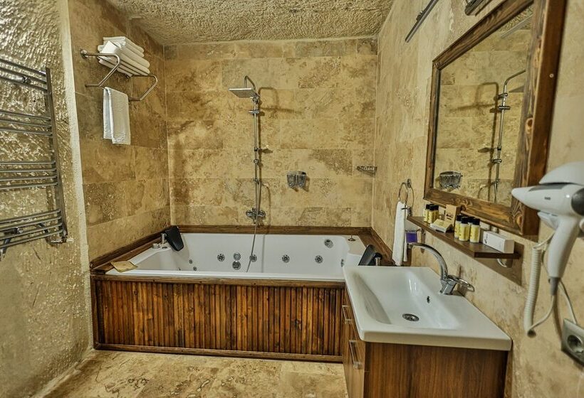 هتل Caveadocia Stone&cave House