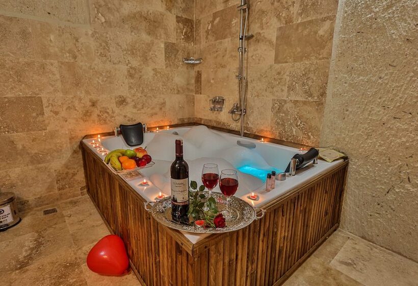 هتل Caveadocia Stone&cave House