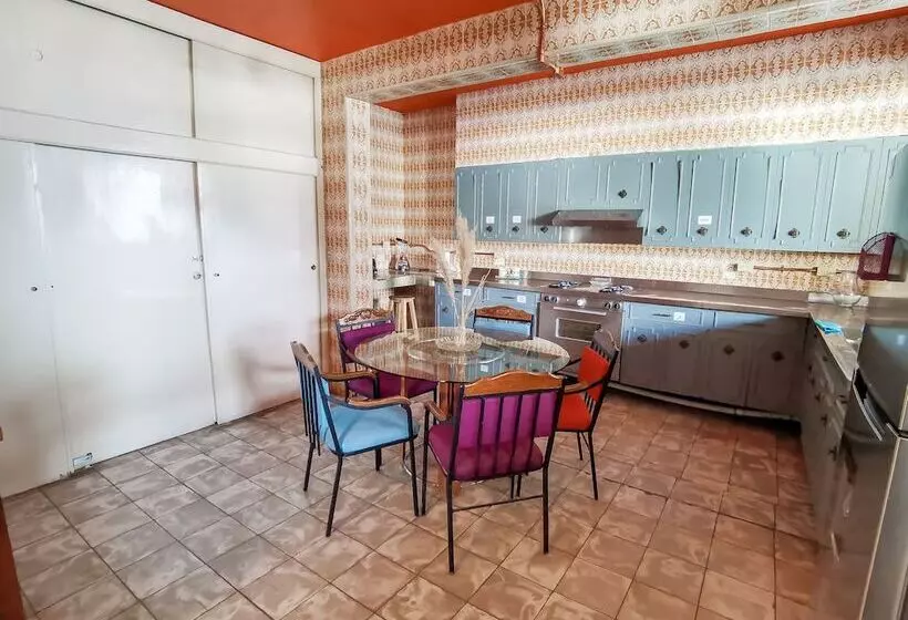 Hotelli Hostal Casa Los Abuelos