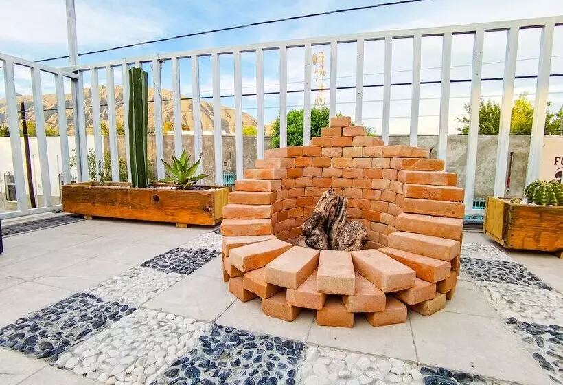 Hotelli Hostal Casa Los Abuelos