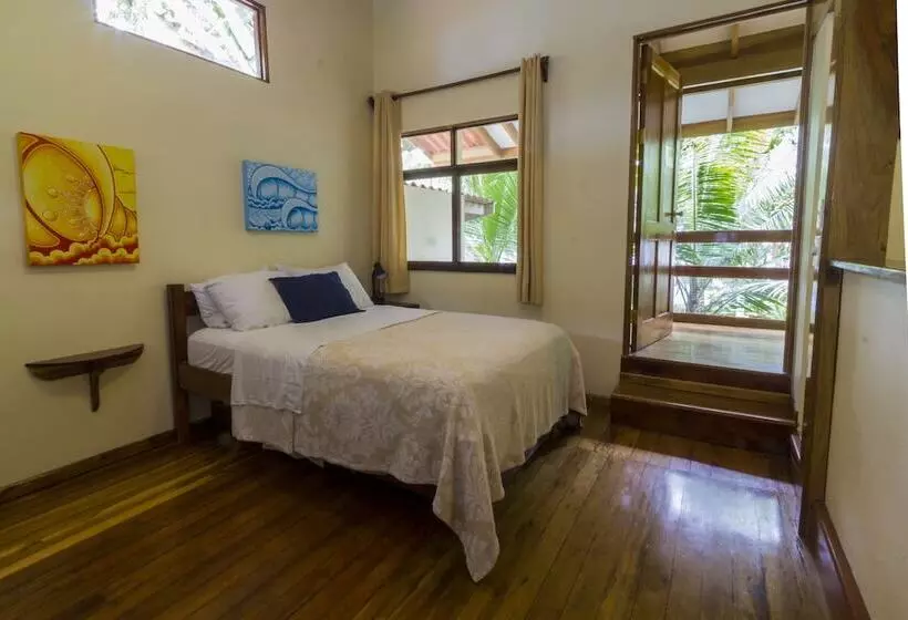 Hotelli La Ponderosa Beach & Jungle Resort