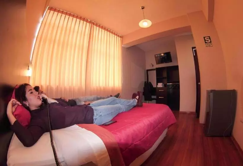 هتل Pacific Suites