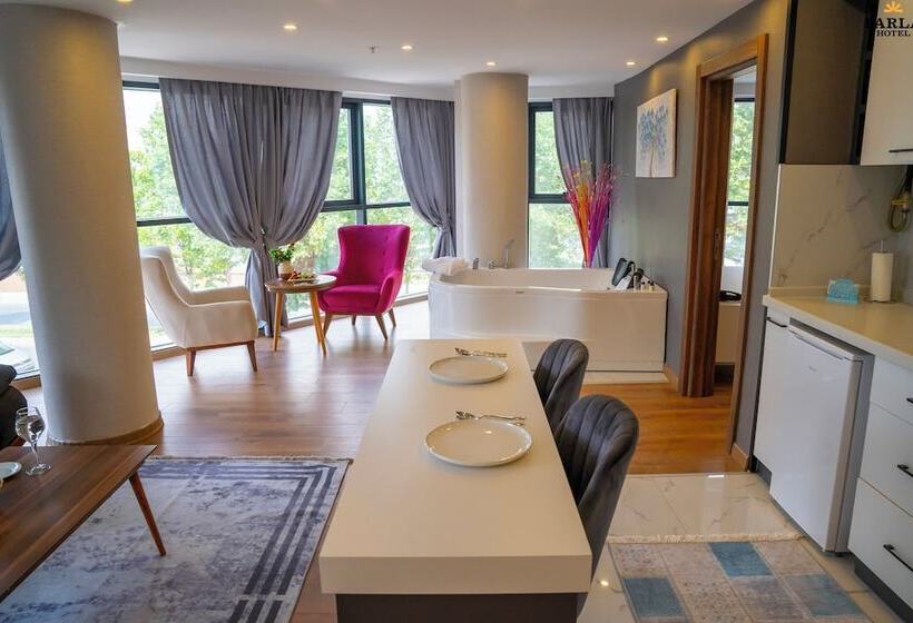 فندق Parla Suite