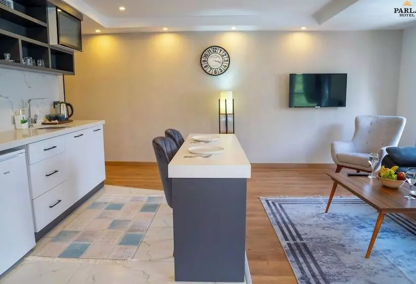 ホテル Parla Suite