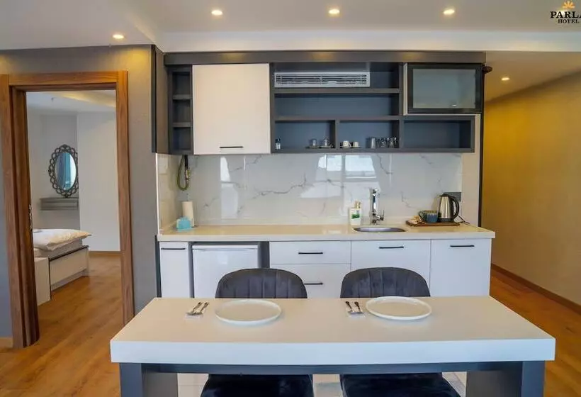 ホテル Parla Suite