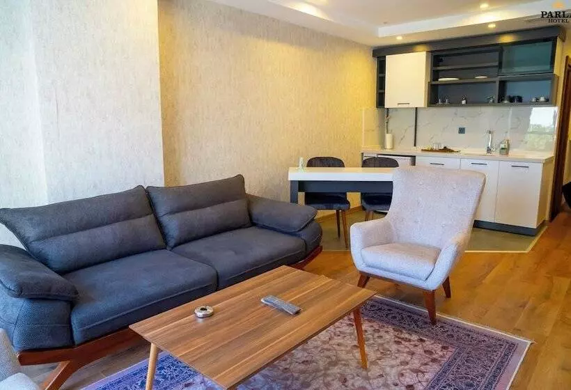 ホテル Parla Suite