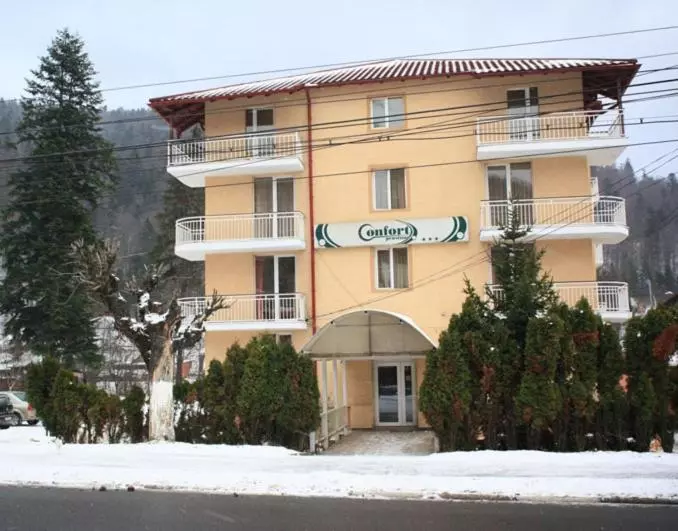 Hotelli Pensiunea Confort