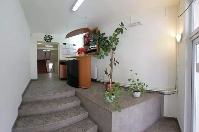 Hotelli Pensiunea Confort