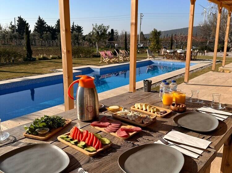 فندق Ride And Stay