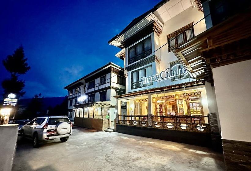 هتل Silver Cloud