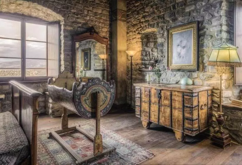 Hotelli Tenuta Castel Dell'aquila