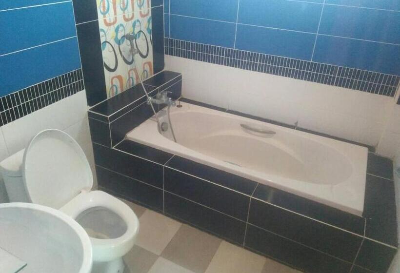 Kruachokhai Hotel & Resort