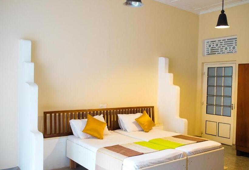 פנסיון Dilpasan Villa