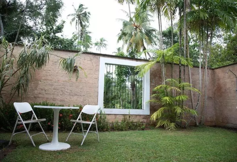 ペンション Dilpasan Villa